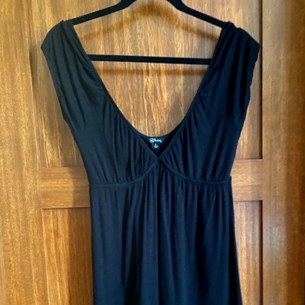 Guess Black knit top